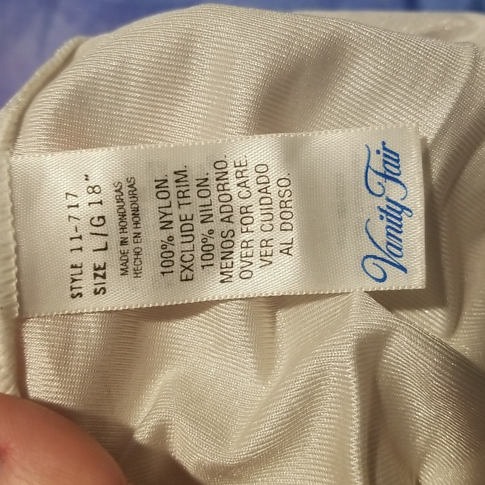 White Slip - Picture 5 of 6